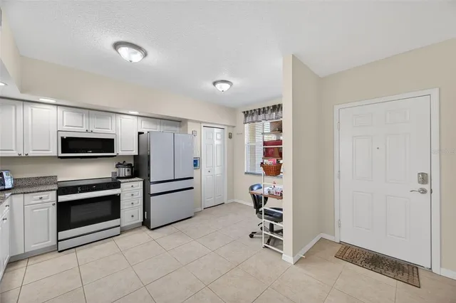 $324,990 | 960 Starkey Road, Unit 2302, Largo, FL 33771