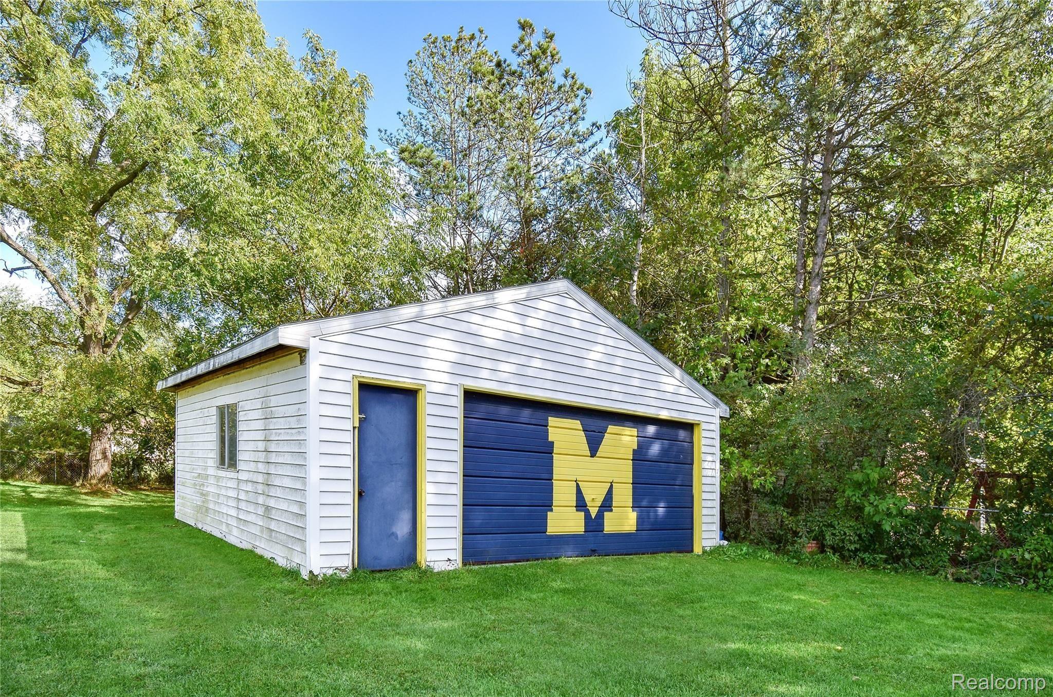 8140 North Vassar Road Mount Morris, MI 48458 - Photo 12 of 13 DSC_0109.jpg