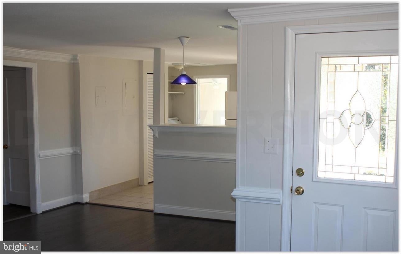 3735 West Ox Road Fairfax, VA 22033 - Photo 15 of 23 Bright entryway with modern charm.
