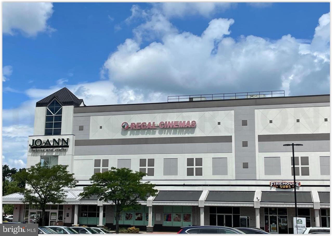 3735 West Ox Road Fairfax, VA 22033 - Photo 21 of 23 Vibrant shopping center skyline