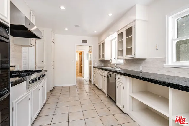 a view of lot of windows