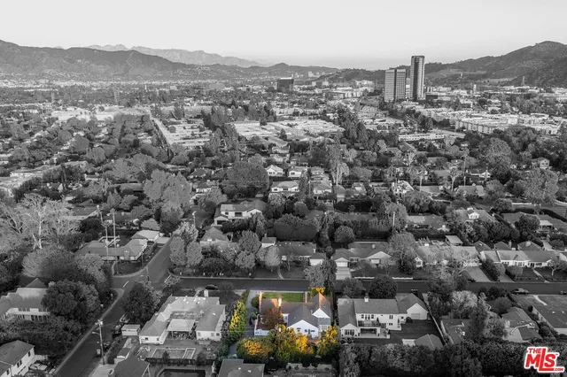 $12,000 | 4649 Sancola Avenue, Toluca Lake, CA 91602