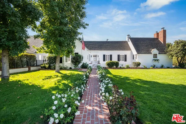 $10,999 | 4649 Sancola Avenue, Toluca Lake, CA 91602