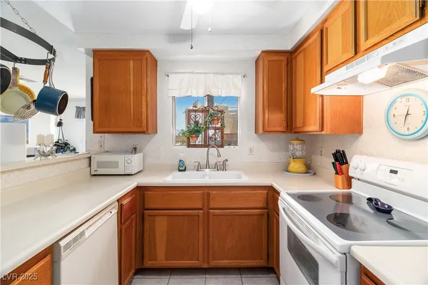 $144,900 | 2192 Aspen Mirror Way, Unit 102, Laughlin, NV 89029