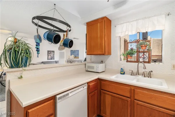 $144,900 | 2192 Aspen Mirror Way, Unit 102, Laughlin, NV 89029