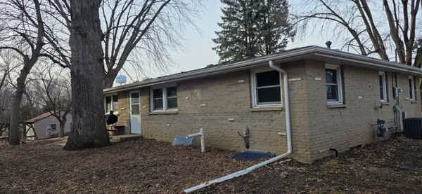 $189,900 | 103 West Richway Drive, Albert Lea, MN 56007