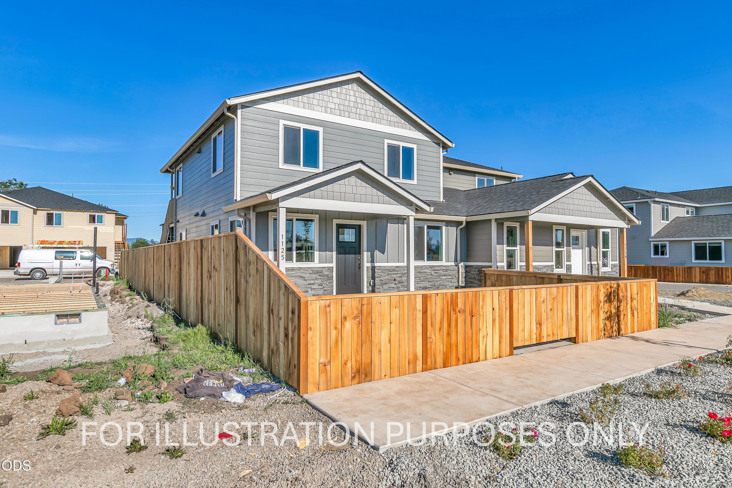 4706 Gebhard Road Central Point, OR 97502 - Photo 4 of 40