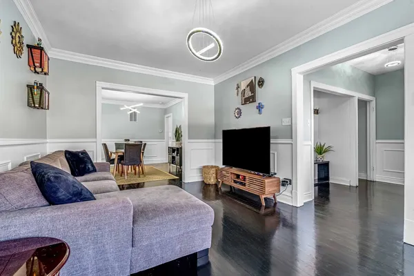 $379,000 | 2326 Elmwood Avenue, Berwyn, IL 60402