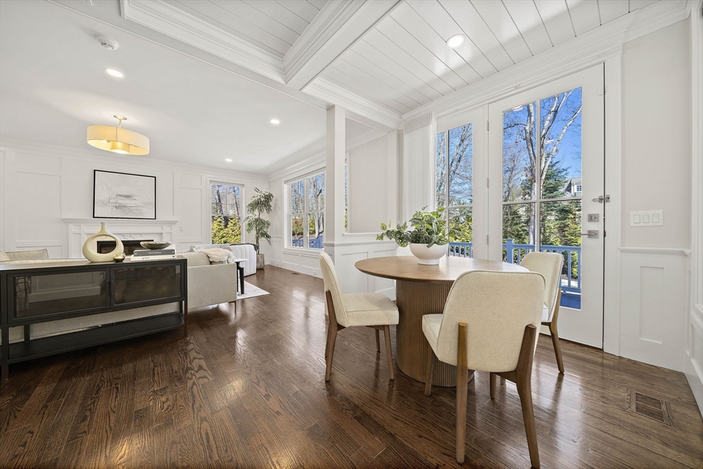 241 Lowell Road Wellesley, MA 02481 - Photo 11 of 42