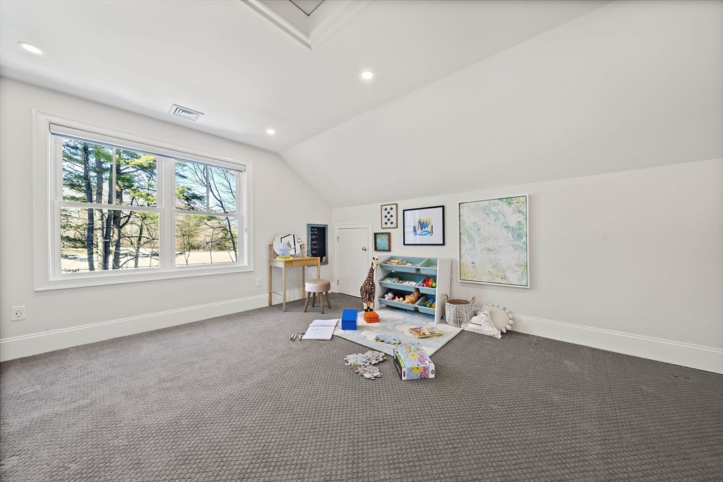 241 Lowell Road Wellesley, MA 02481 - Photo 27 of 42