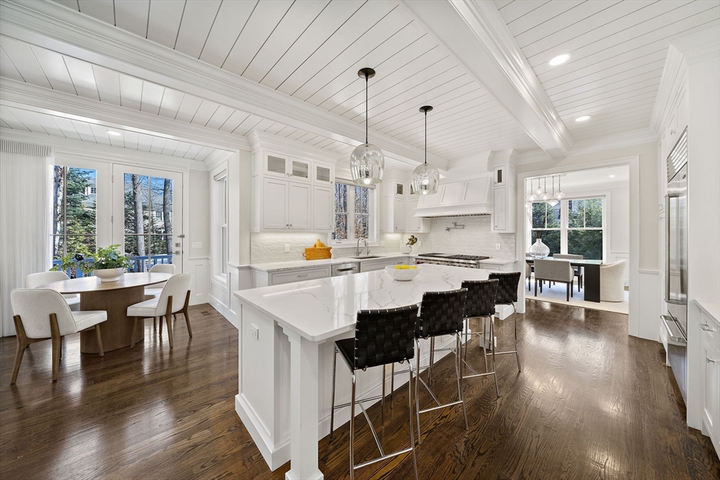 241 Lowell Road Wellesley, MA 02481 - Photo 8 of 42