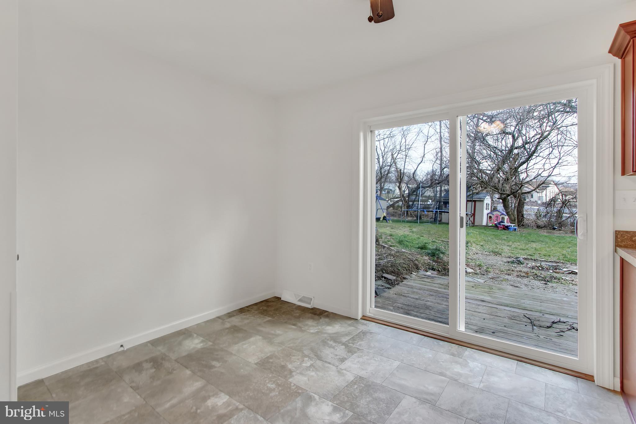19 Pheasant Lane Lititz, PA 17543 - Photo 6 of 23