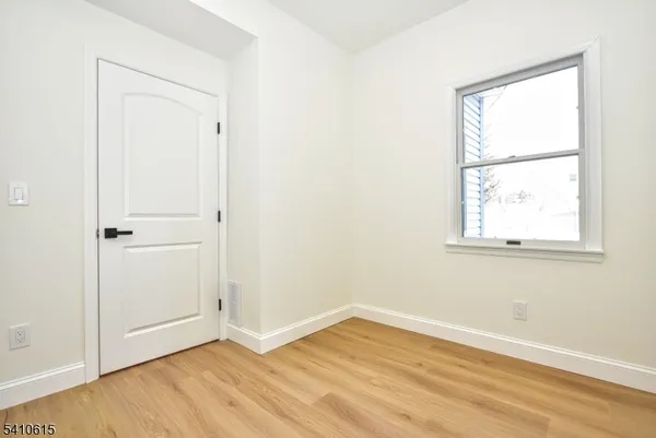 $3,300 | 383 Lafayette Avenue, Hawthorne, NJ 07506