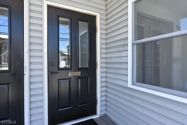 $3,300 | 383 Lafayette Avenue, Hawthorne, NJ 07506