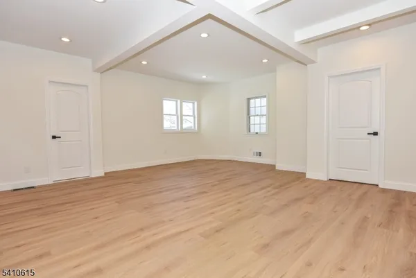 $3,300 | 383 Lafayette Avenue, Hawthorne, NJ 07506
