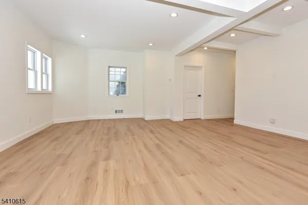 $3,300 | 383 Lafayette Avenue, Hawthorne, NJ 07506