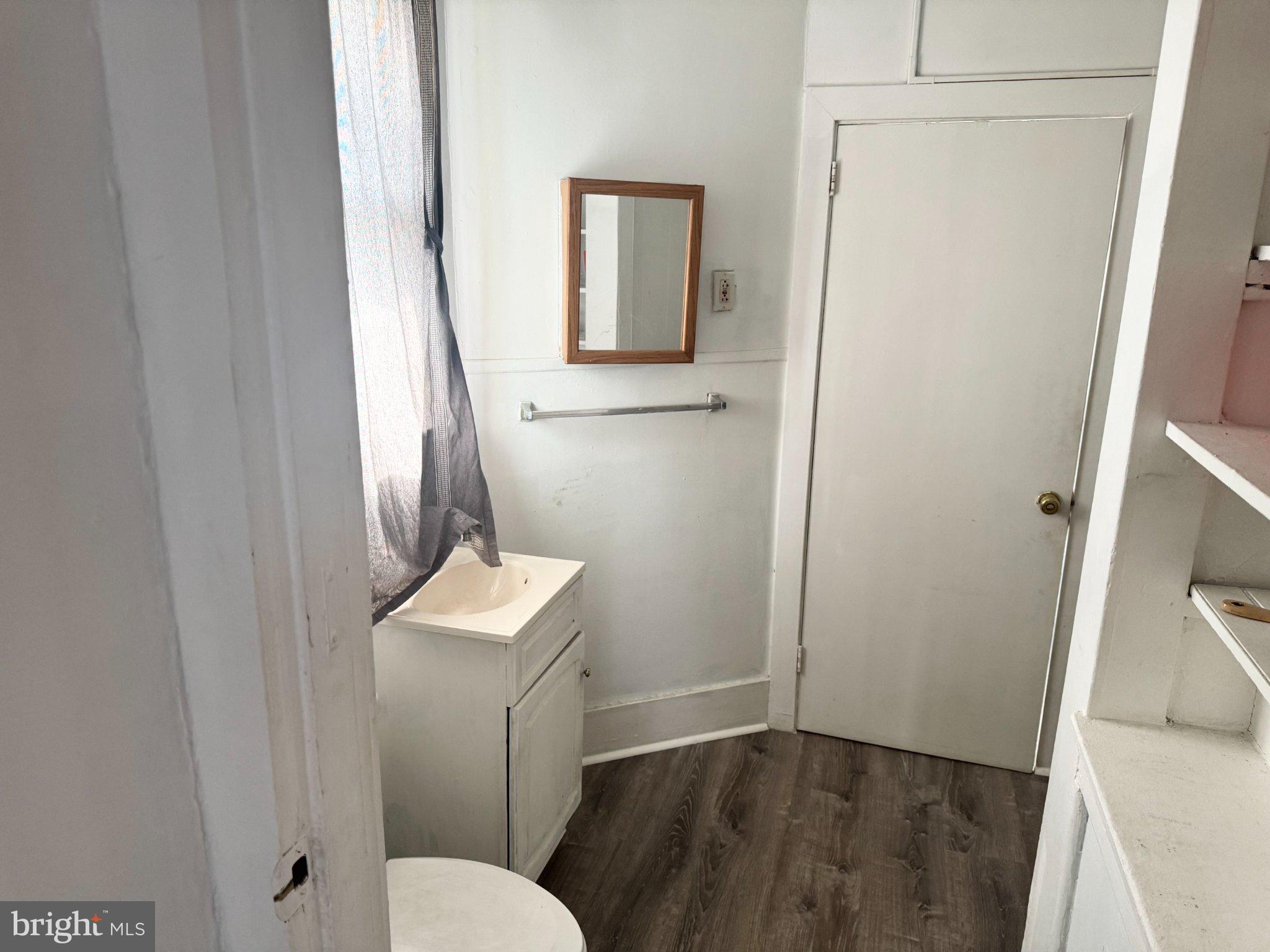 6919 Rising Sun Avenue Philadelphia, PA 19111 - Photo 4 of 6 Gallery Image 4