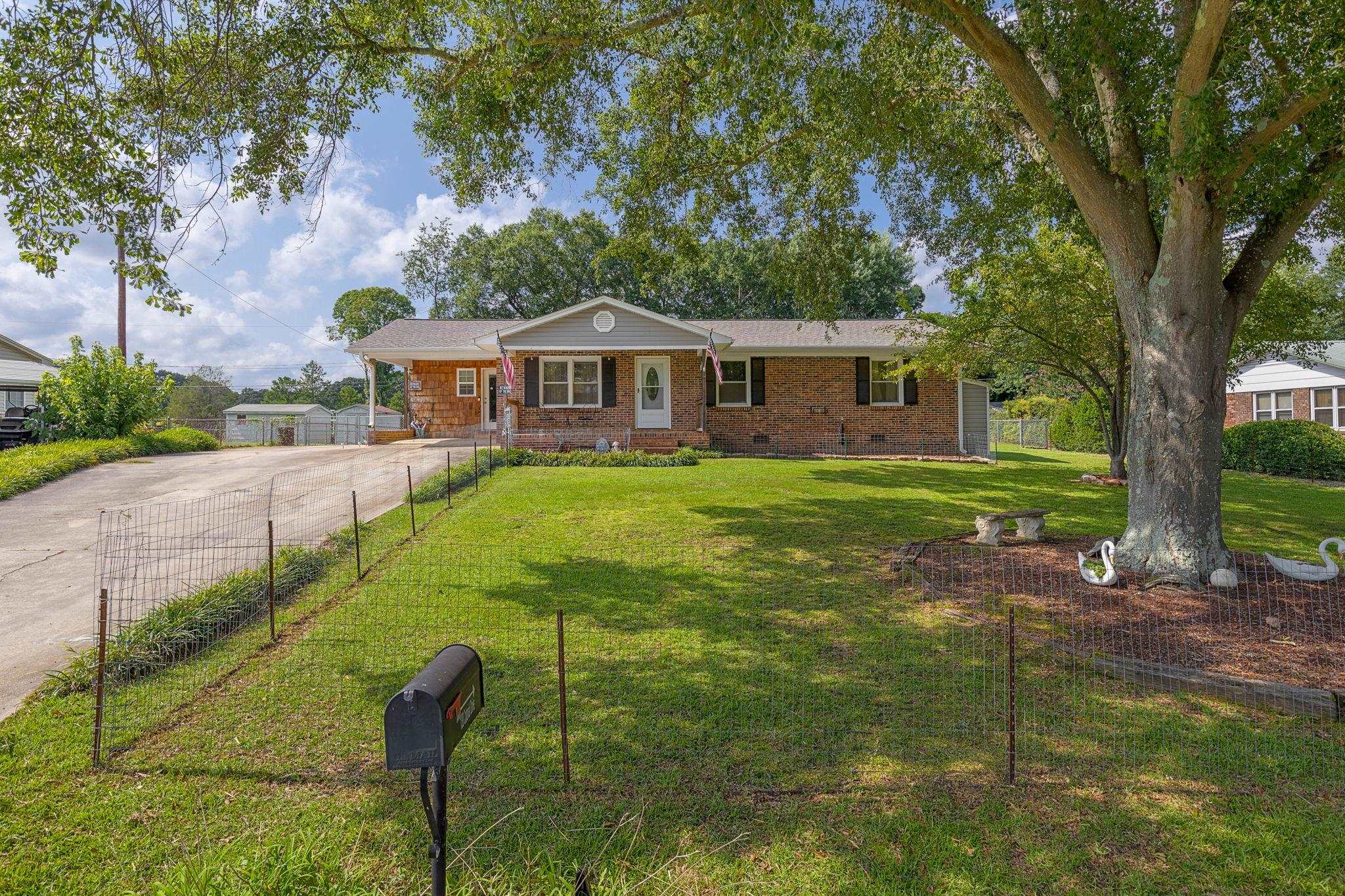 130 Colonial Drive Chesnee, SC 29323 - Photo 4 of 36