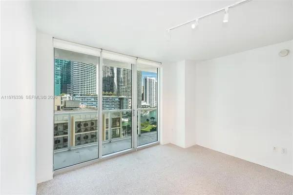 $3,800 | 500 Brickell Avenue, Unit 1505, Miami, FL 33131