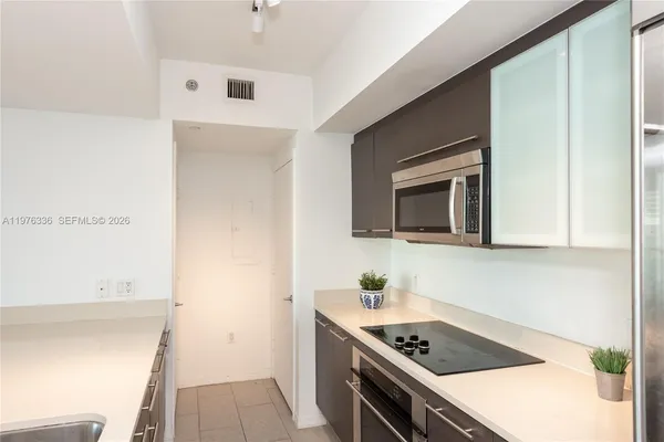 $3,800 | 500 Brickell Avenue, Unit 1505, Miami, FL 33131