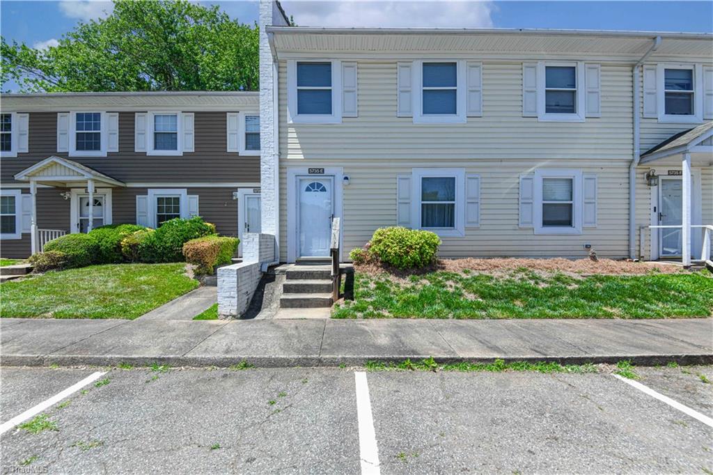 5735 Bramblegate Road, Unit E Greensboro, NC 27409 - Photo 1 of 25 Gallery Image 1
