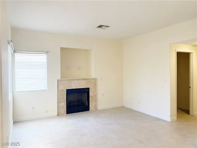 $2,200 | 8732 Point Kristi Circle, Las Vegas, NV 89147