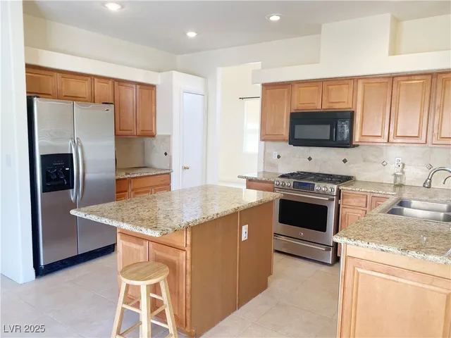 $2,200 | 8732 Point Kristi Circle, Las Vegas, NV 89147
