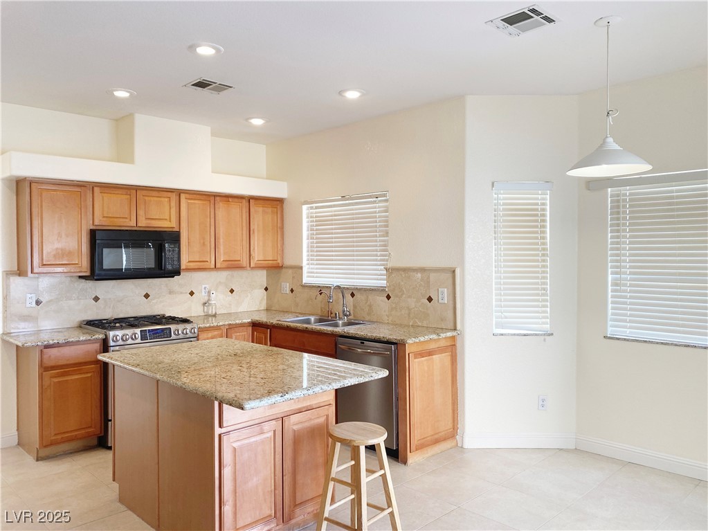 8732 Point Kristi Circle Las Vegas, NV 89147 - Photo 9 of 38