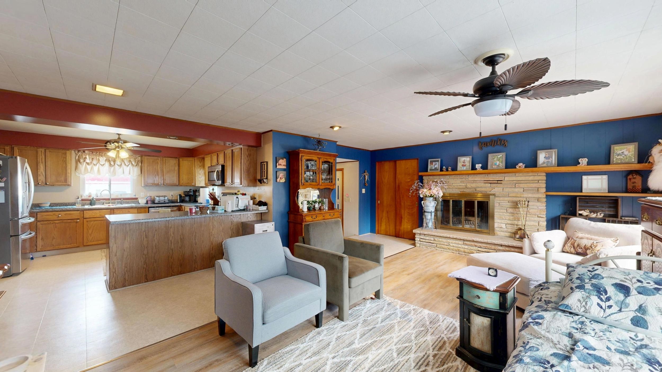 401 Libby Street Pinconning, MI 48650 - Photo 3 of 40