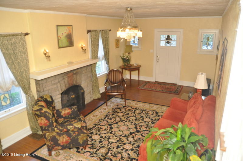 2372 Valley Vista Road Louisville, KY 40205 - Photo 5 of 59 DSC_0084