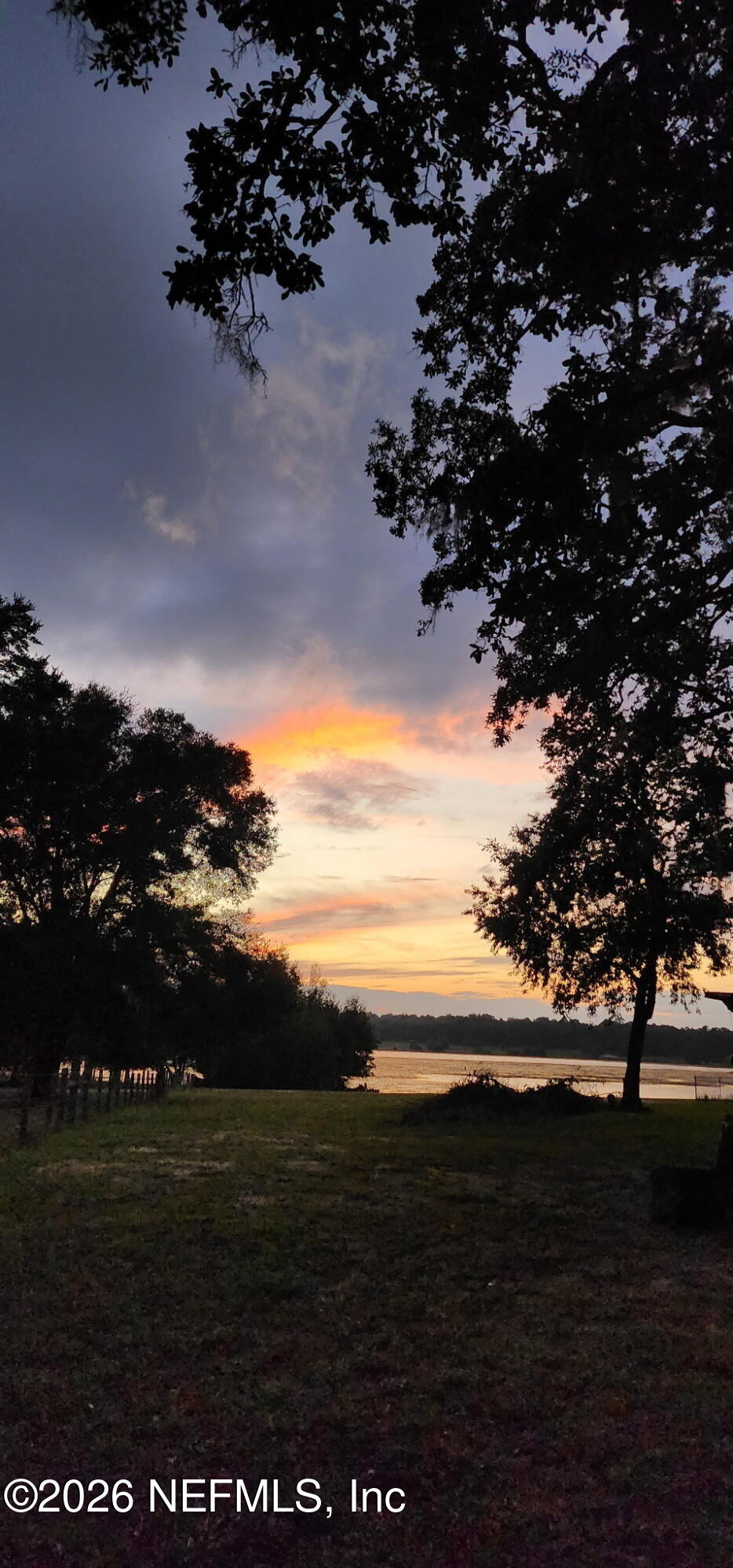8042 County Line Road Melrose, FL 32666 - Photo 3 of 108 Sunset 3