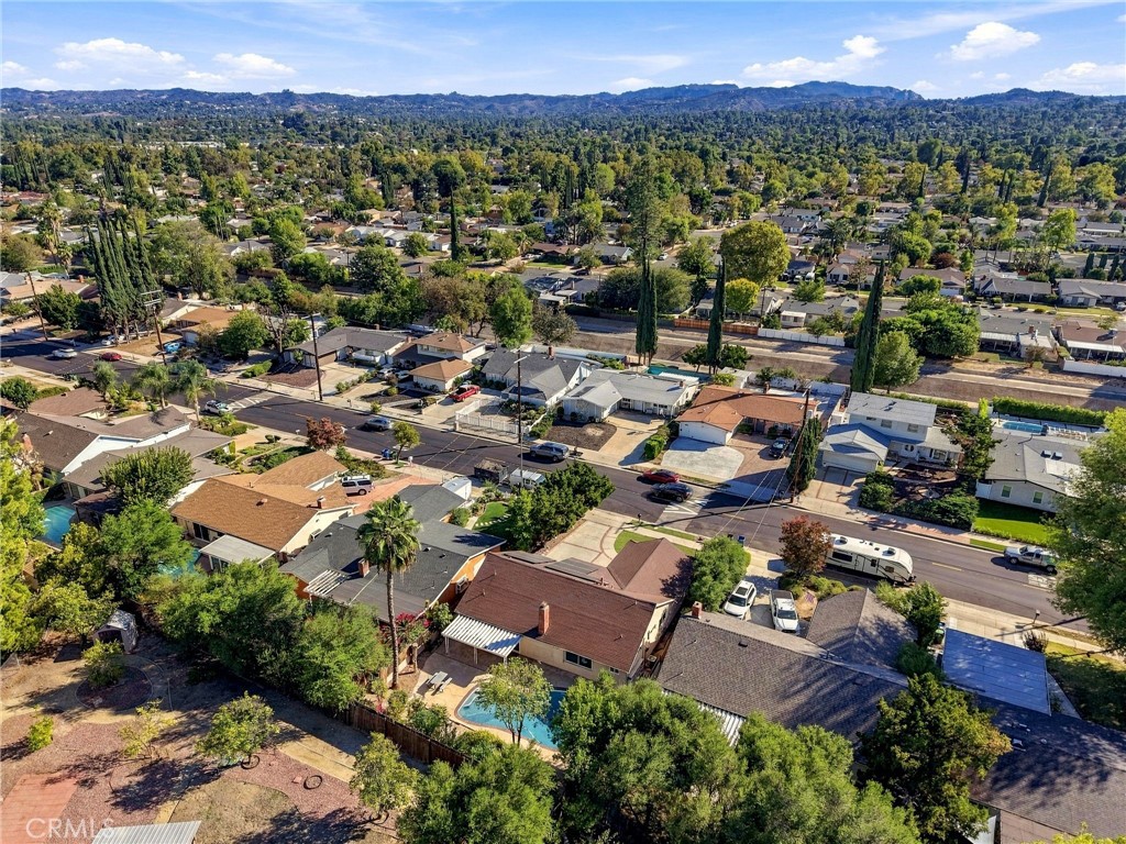24107 Highlander Road West Hills, CA 91307 - Photo 30 of 31 Gallery Image 30