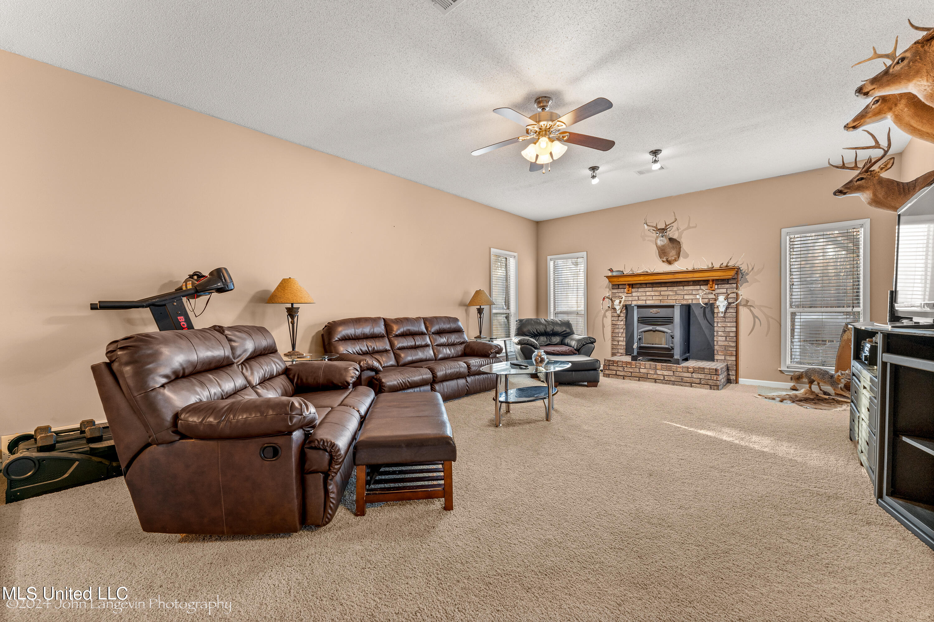 2395 Horn Lake Road Nesbit, MS 38651 - Photo 21 of 31 Den / Living Room