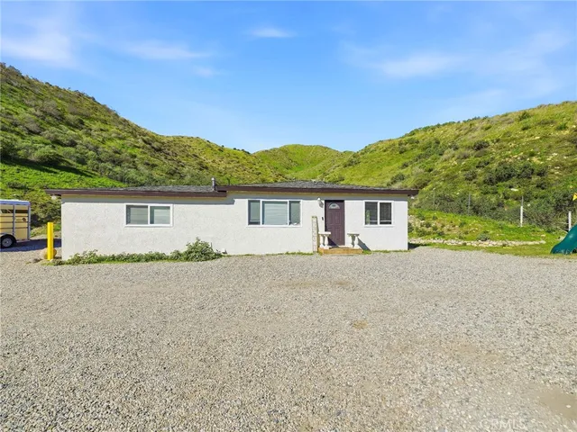 $2,259,000 | 17559 Sierra Highway, Canyon Country, CA 91351
