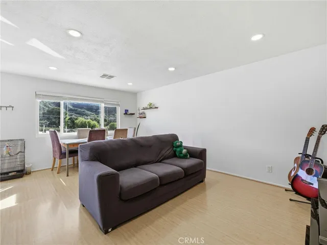 $2,259,000 | 17559 Sierra Highway, Canyon Country, CA 91351