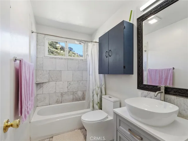 $2,259,000 | 17559 Sierra Highway, Canyon Country, CA 91351