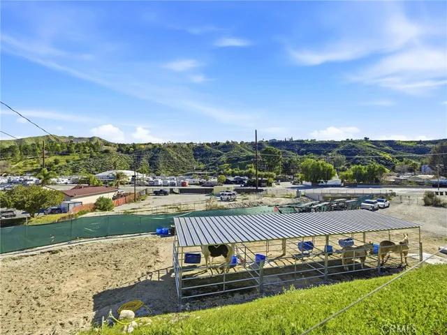 $2,259,000 | 17559 Sierra Highway, Canyon Country, CA 91351
