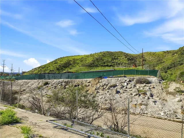 $2,259,000 | 17559 Sierra Highway, Canyon Country, CA 91351