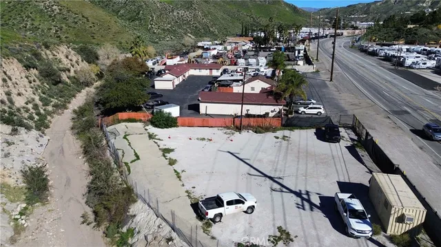 $2,259,000 | 17559 Sierra Highway, Canyon Country, CA 91351