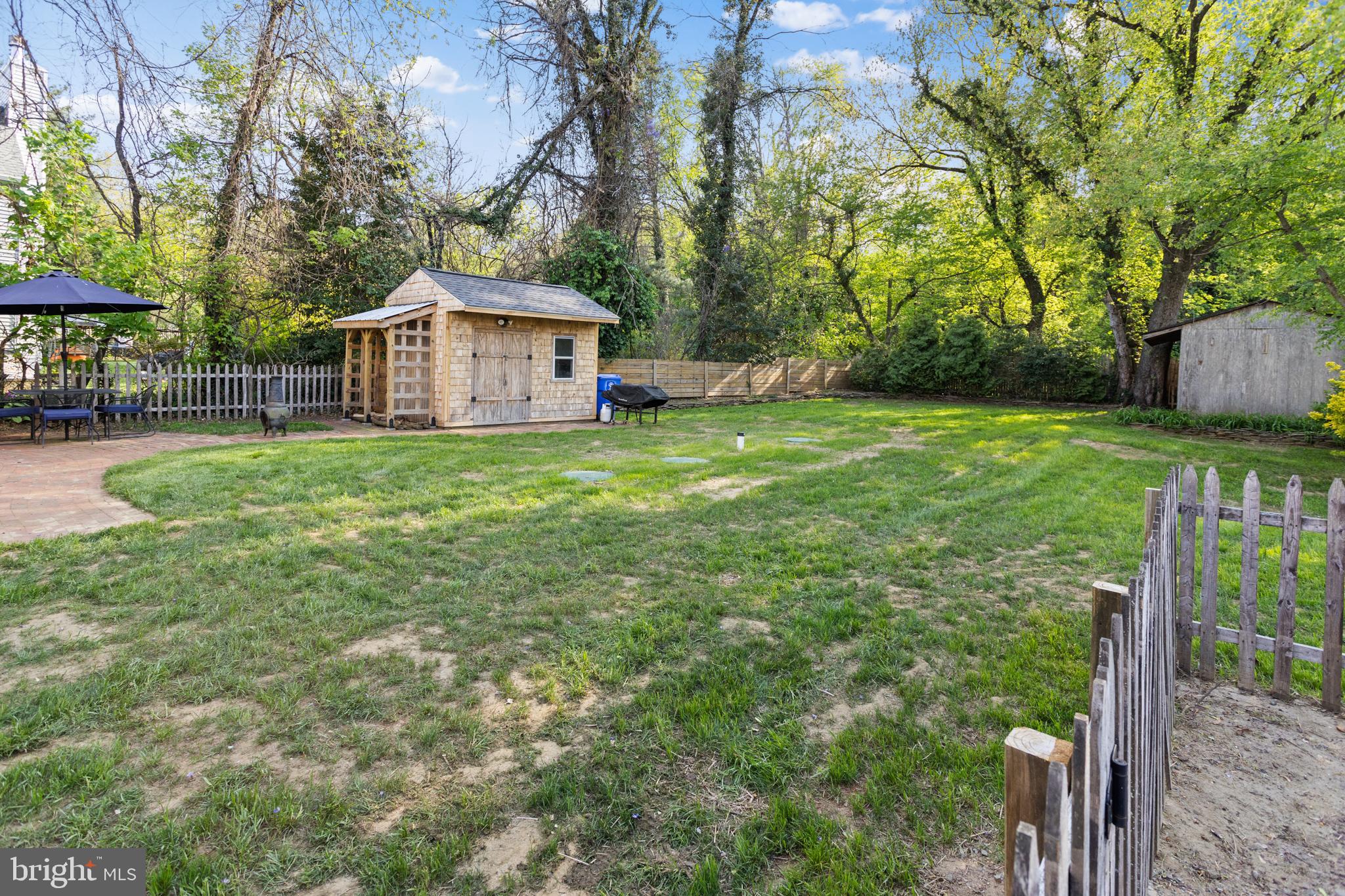 942 Province Line Road Allentown, NJ 08501 - Photo 45 of 50 a view of a house with backyard and sitting area
