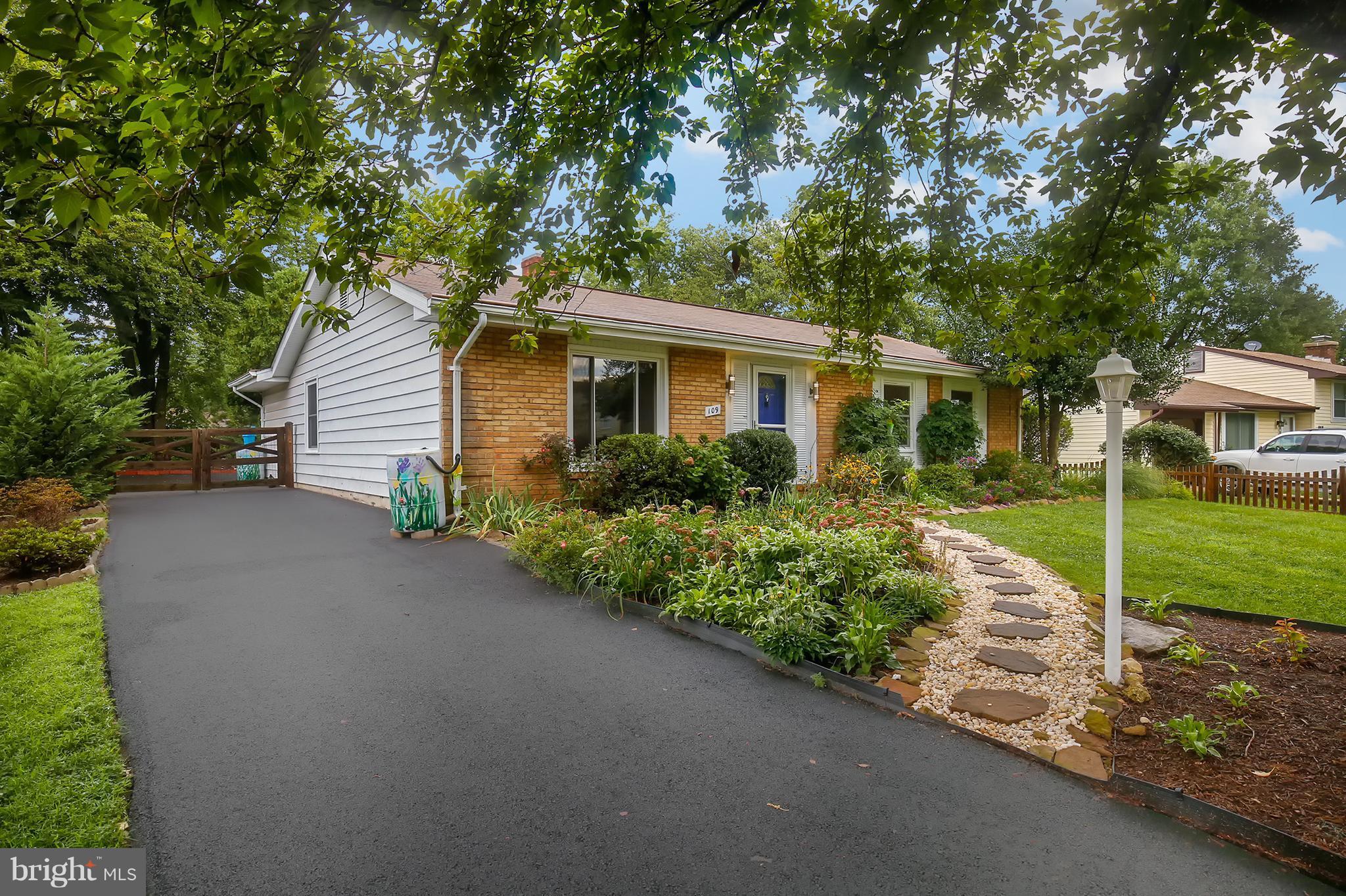 109 North Ithaca Road Sterling, VA 20164 - Photo 1 of 30 Exterior (Front)