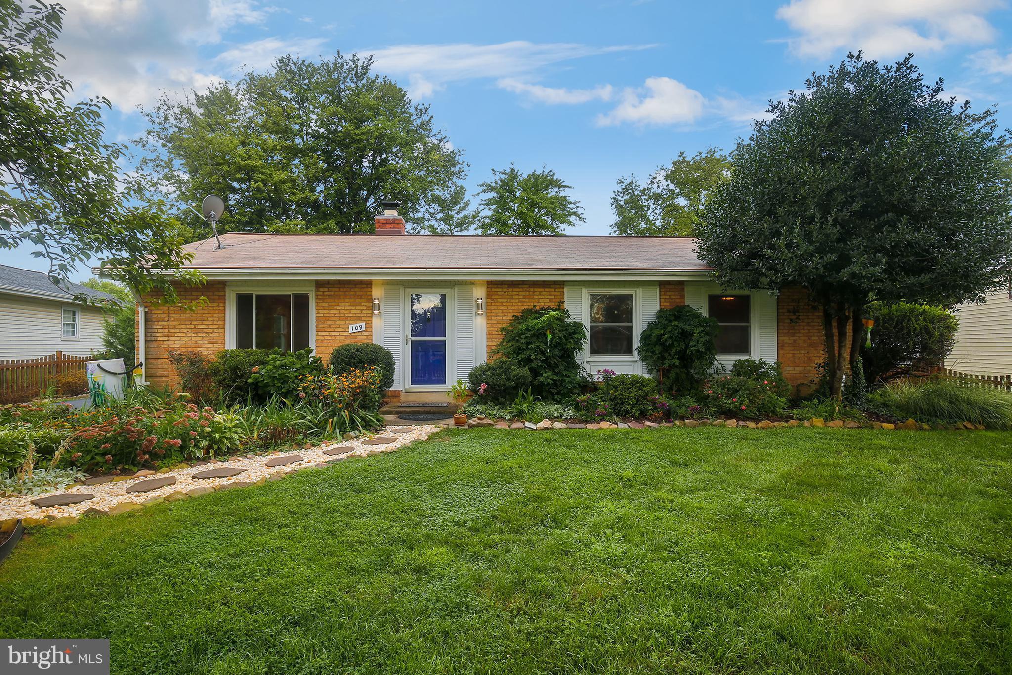 109 North Ithaca Road Sterling, VA 20164 - Photo 3 of 30 Exterior (Front)