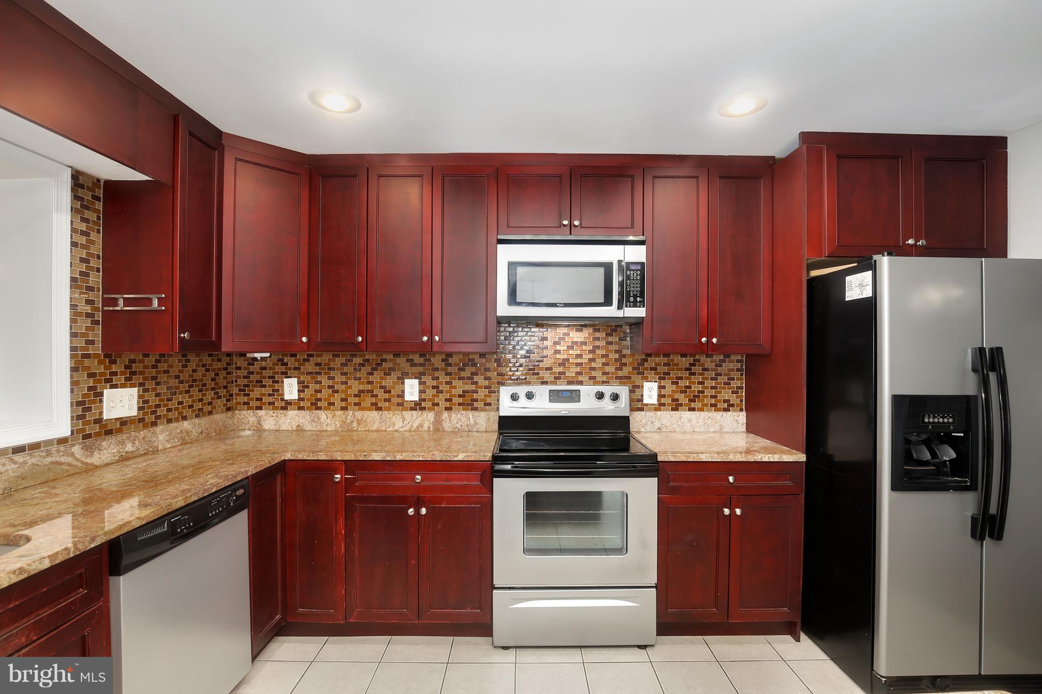 109 North Ithaca Road Sterling, VA 20164 - Photo 10 of 30 Kitchen
