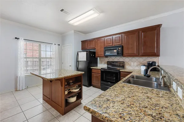 $265,000 | 400 Forest Drive, College Station, TX 77840