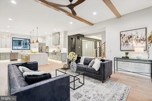 $2,395,000 | 6707 Hallwood Avenue, Falls Church, VA 22046