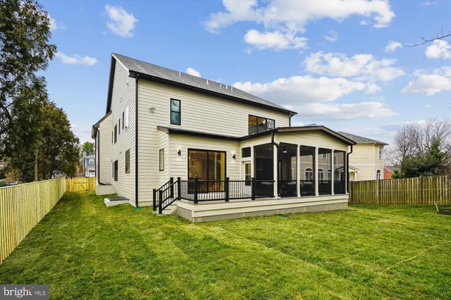 $2,395,000 | 6707 Hallwood Avenue, Falls Church, VA 22046