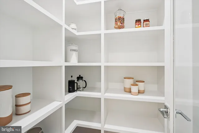 $2,395,000 | 6707 Hallwood Avenue, Falls Church, VA 22046