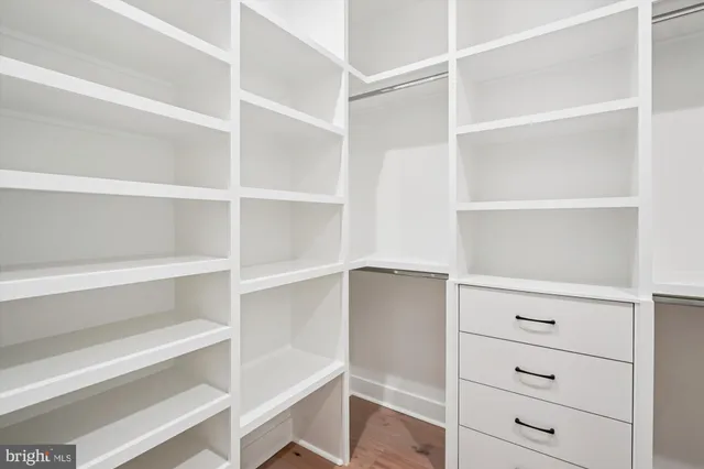 $2,395,000 | 6707 Hallwood Avenue, Falls Church, VA 22046