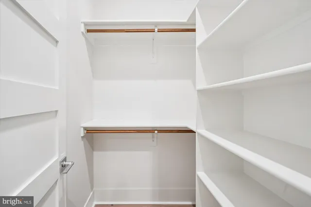 $2,395,000 | 6707 Hallwood Avenue, Falls Church, VA 22046