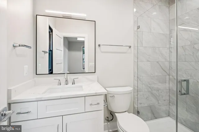 $2,395,000 | 6707 Hallwood Avenue, Falls Church, VA 22046